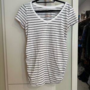 a:glow Maternity Ruched T-Shirt